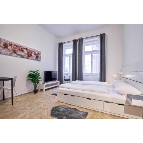 Archibald Flats Prague