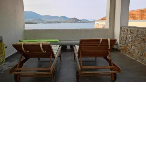 Architect's home/ summer house by the sea