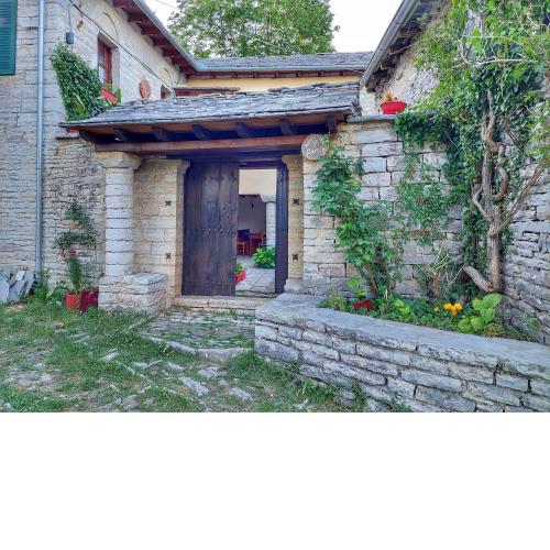 Archontiko Rapti Stone Traditional House