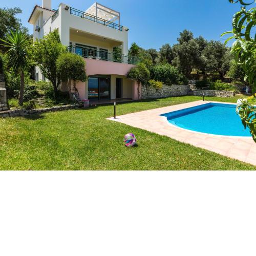 Archos Villa with Pool, Play Area, Jacuzzi, BBQ & Amazing View!!