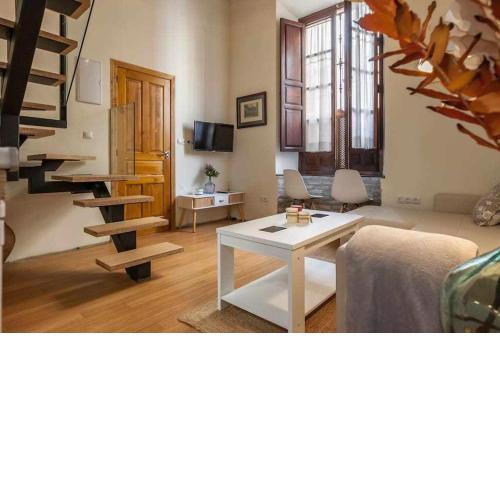 Arenal Santas Patronas MonKeys Apartments