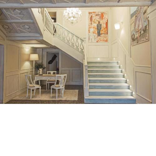 Ares Hotel