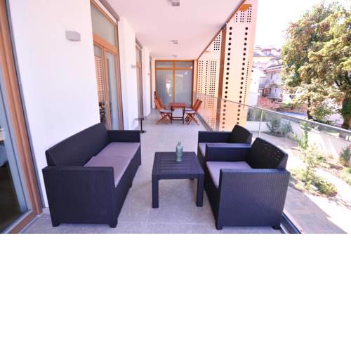 Argo Apartments