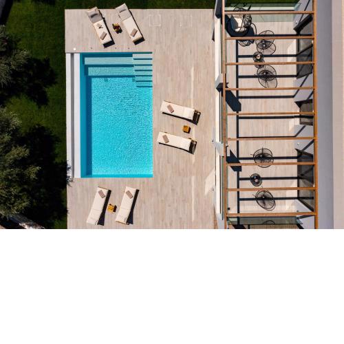 Ariadne Elegant Villa