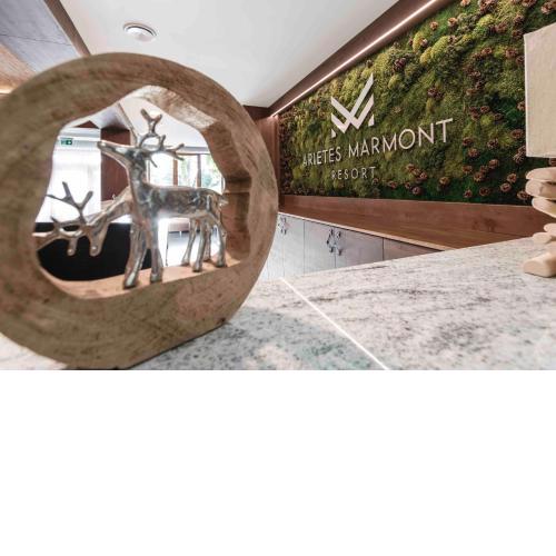ARIETES MARMONT Resort