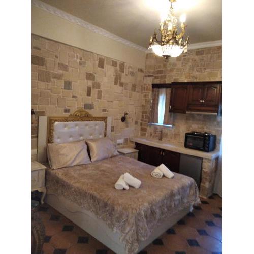 Arionos Rooms - Old Town