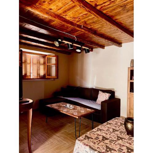 Aristos Cottage