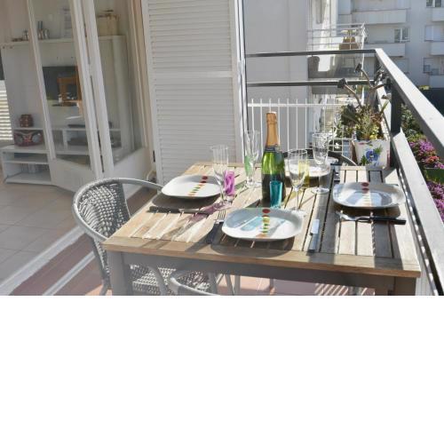 Arlene Cosy apartment minutes from the beach