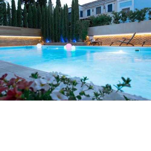 Armata Boutique Hotel