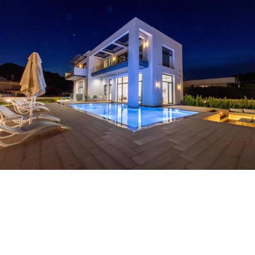 Armonia Luxury Villa