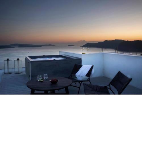 ArmonOia Suites