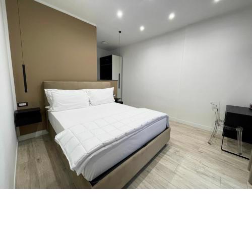 AROMA Apartment and b&b, Maschio Angioino
