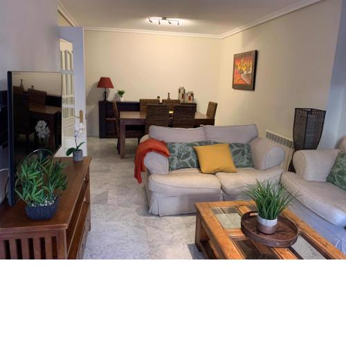 Arruzafa Home