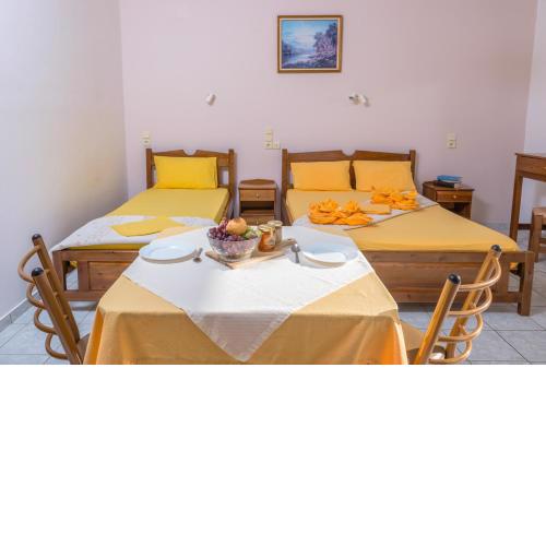 Arsinoi Studios and Apartments