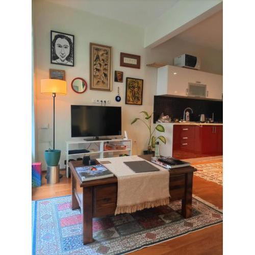 Art apartment & San antuan church
