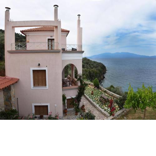 Artemis, Apt with Stunning view!