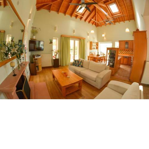 Artemis House
