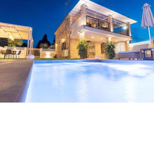 Artemis Luxury Villa
