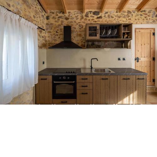 Artemis Traditional House