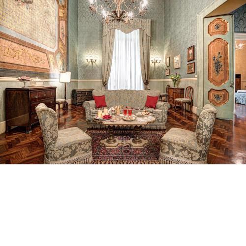 Arthouse - Lady Mary's Tribunali Luxury Suite - Naples Historical Centre - By Gocce Team