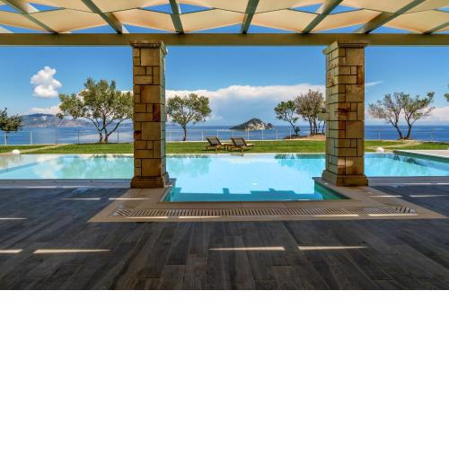 Artina Luxury Villa