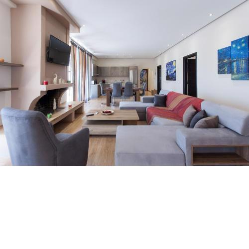 Artistic 3 bedroom apartment with sea view in Glyfada