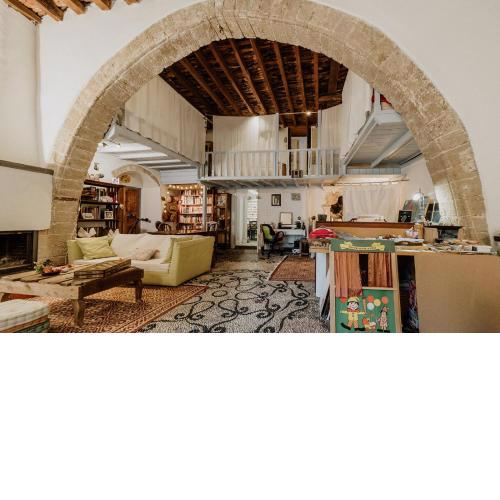 Artistic Home- 250yr old traditional village house