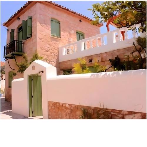 Artists' Residence 2 bed, 2 bath