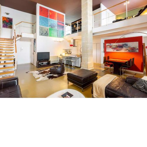 artQhost Jerez Huge Loft & Free Parking