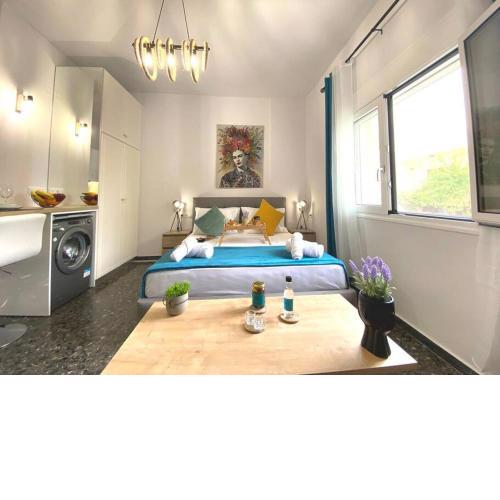 Artzy petit apartment close to the center