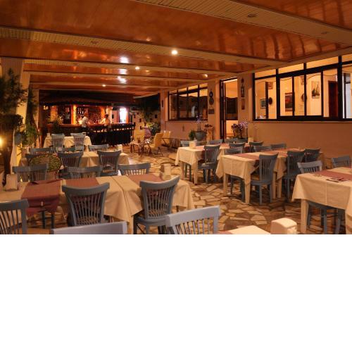 Arya Hotel