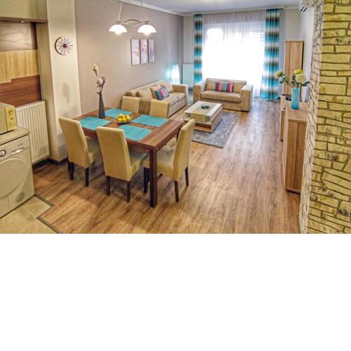 Asbóth Taylor Apartment