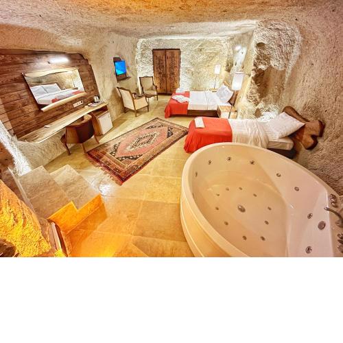 Asma Altı Cave Suit's