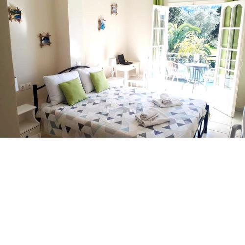 Asprokavos beach apartment and studio