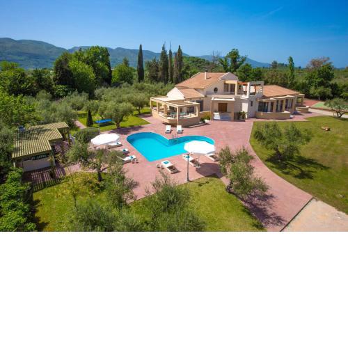 Astarte Villas - Istar Villa with Tennis Court