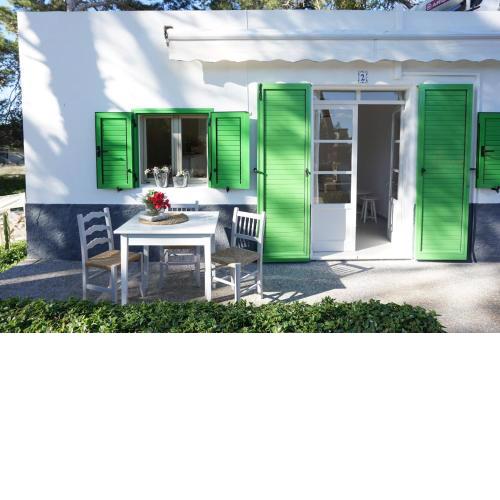 Astbury Bungalows del Lago