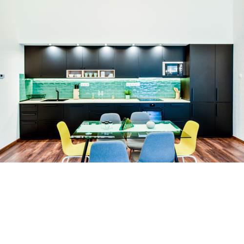 Astoria Deluxe Apartment
