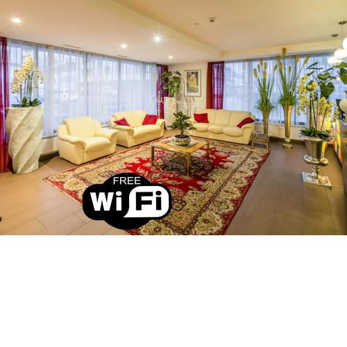 a&t Holiday Hostel
