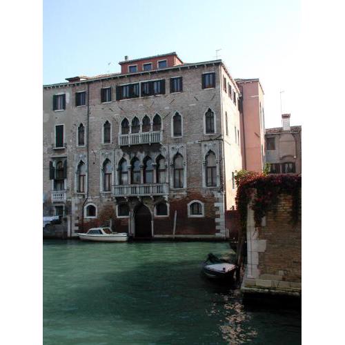 At Home a Palazzo