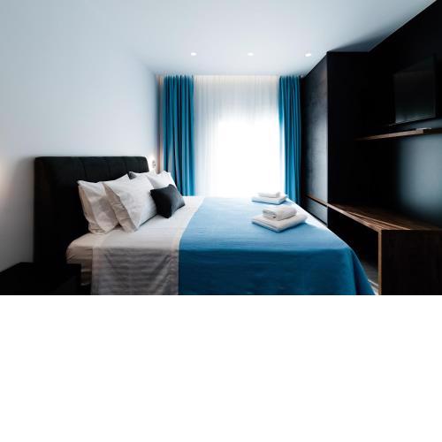 Athena Center Apartments
