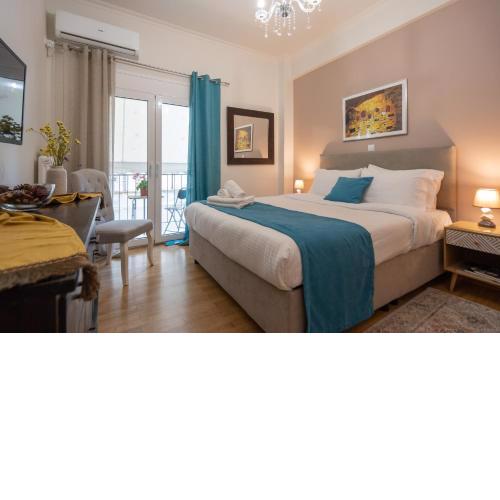 Athenian Dream Apartment-A Spacious Comfortable and Luxurious Apartment in a real Athenian neighborhood