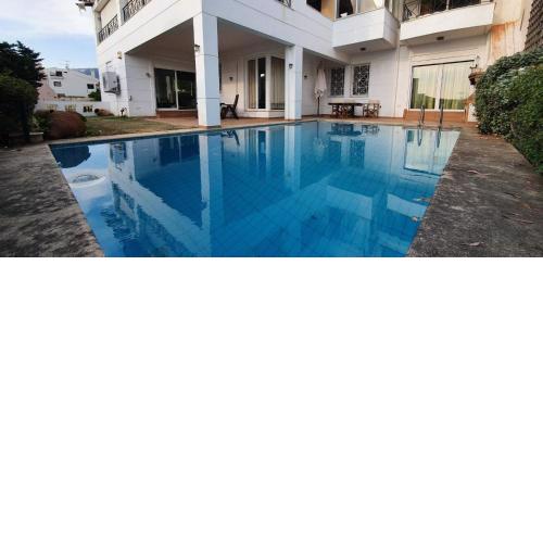 Athenian Luxury Villa in Glyfada