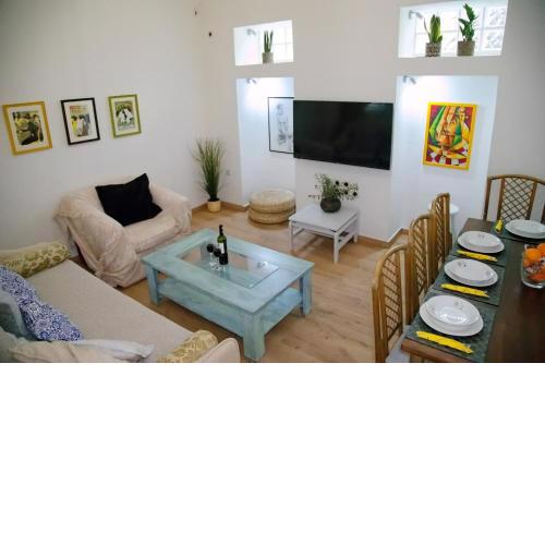Athens Bounty Garden House 2BR 2BA Free Parking