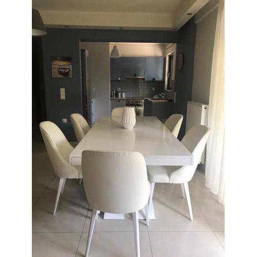 Athens-Glyfada apartment