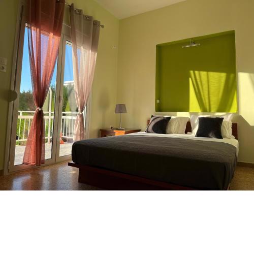 Athens Riviera: 2 bed / 3' walk from the beach
