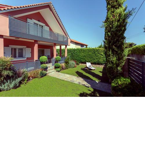 Athina Sea Villa Close To Athens
