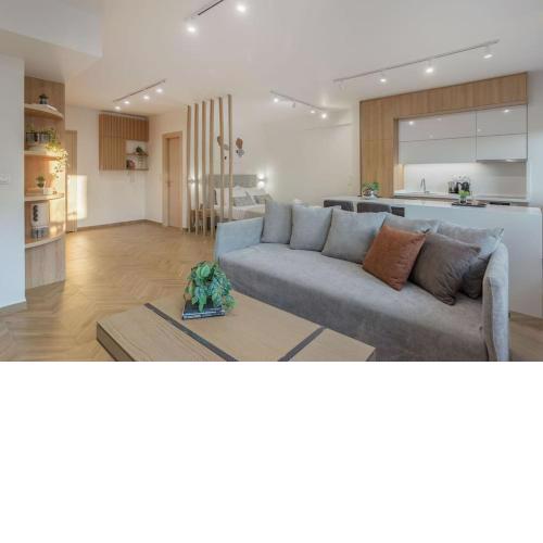 Athinais Luxury Studio 2