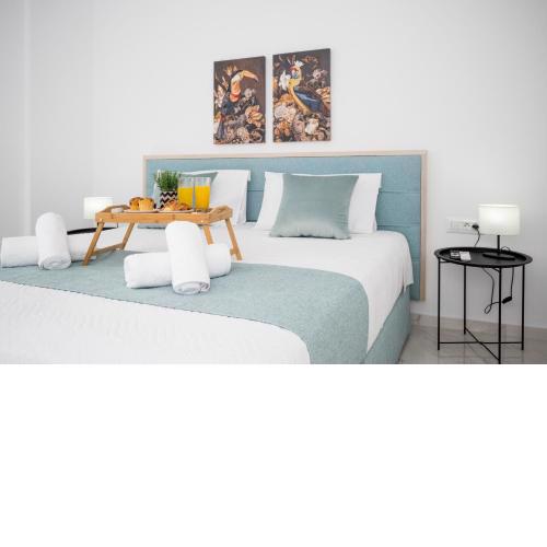 Athinais Suites