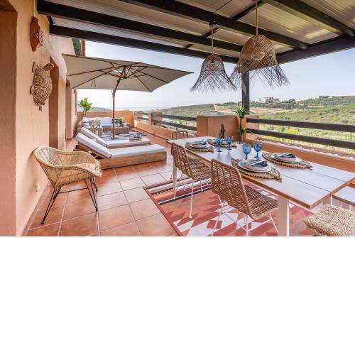 Ático Casares Golf & sea views