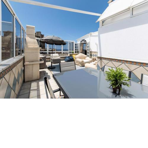Ático con terraza y vistas panorámicas en Las Palmas de Gran Canaria by Alterhome